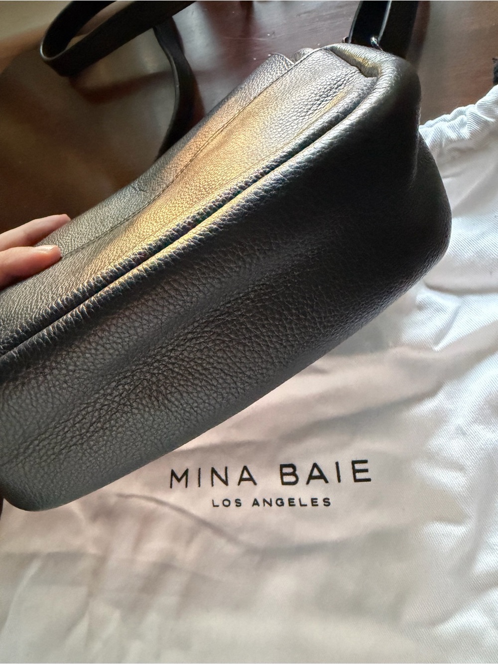 Mina Baie Black Crossbody Bag - gunmetal hardware - Picture 3 of 4